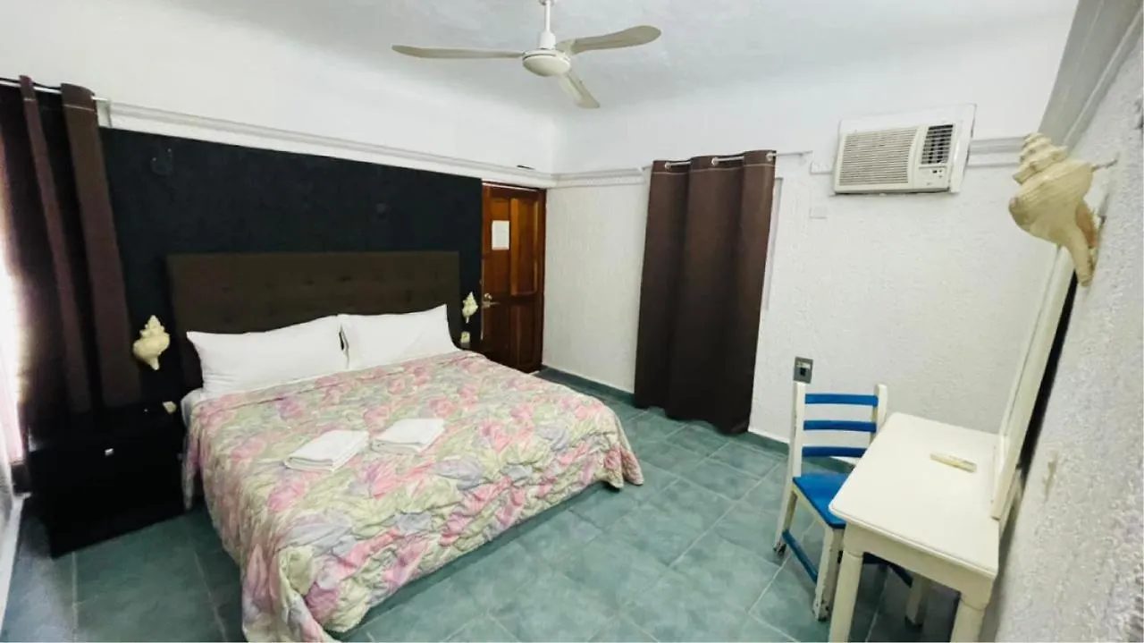 ** Hotel Maya Del Carmen Playa del Carmen Mexiko